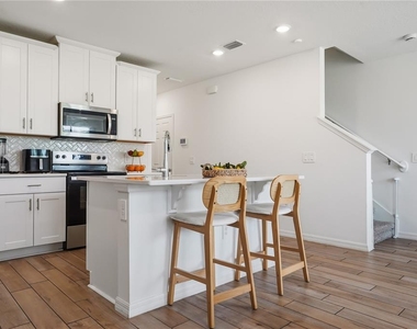 16368 Happy Eagle Drive - Photo Thumbnail 11