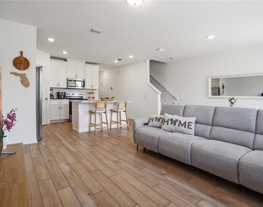 16368 Happy Eagle Drive - Photo Thumbnail 2