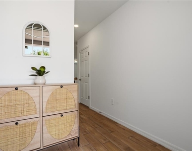 16368 Happy Eagle Drive - Photo Thumbnail 10
