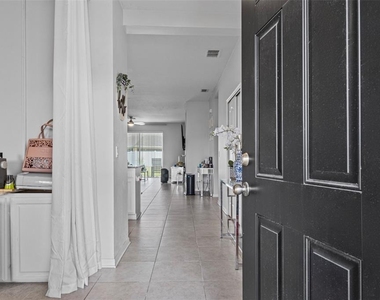 2621 Glenrock Court - Photo Thumbnail 2
