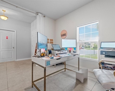 2621 Glenrock Court - Photo Thumbnail 4
