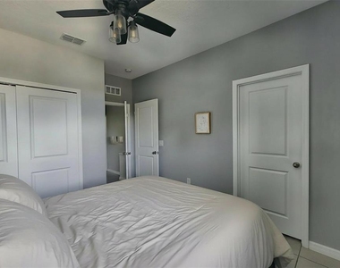 2087 Emerald Springs Drive - Photo Thumbnail 9
