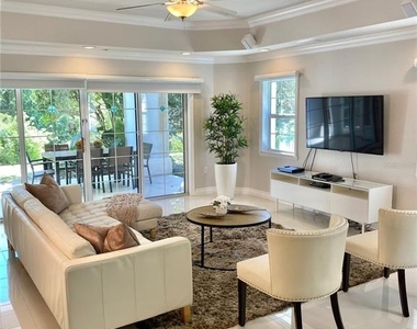 7652 Whisper Way - Photo Thumbnail 7
