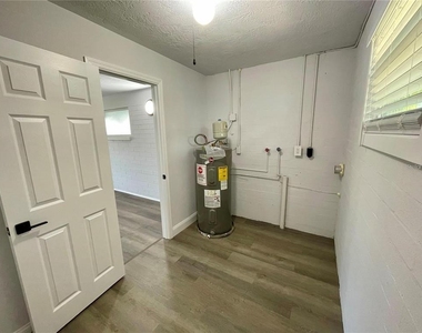 603 Conrad Drive - Photo Thumbnail 11