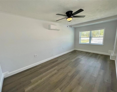 603 Conrad Drive - Photo Thumbnail 8
