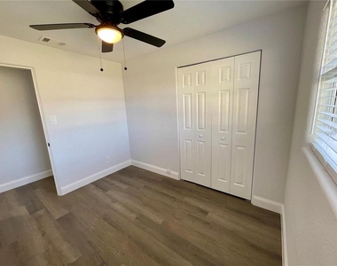 603 Conrad Drive - Photo Thumbnail 18