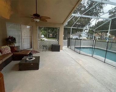 519 Thousand Oaks Boulevard - Photo Thumbnail 2