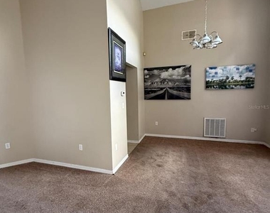 519 Thousand Oaks Boulevard - Photo Thumbnail 3