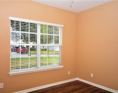 10747 Masters Drive - Photo Thumbnail 14
