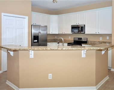 10747 Masters Drive - Photo Thumbnail 3