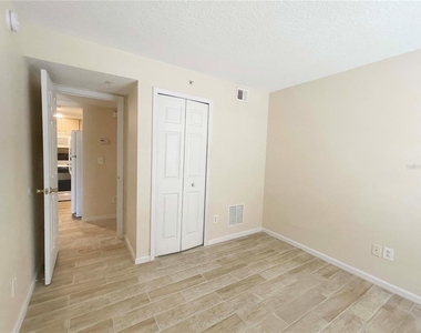 1122 S Pine Ridge Circle - Photo Thumbnail 1