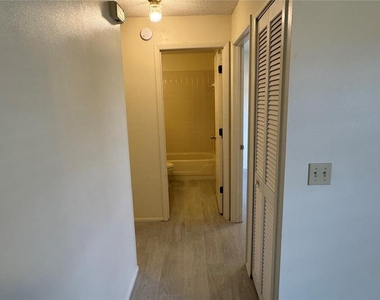 10041 Massey Street - Photo Thumbnail 7
