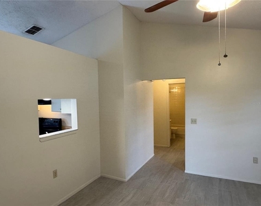 10041 Massey Street - Photo Thumbnail 2