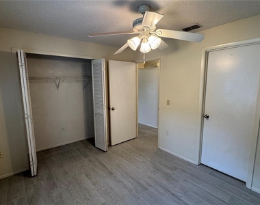 10041 Massey Street - Photo Thumbnail 13
