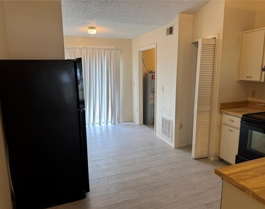 10041 Massey Street - Photo Thumbnail 5