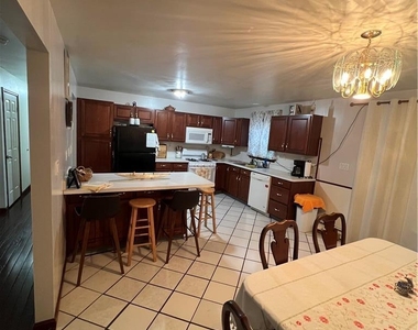 1240 Howeytown Road - Photo Thumbnail 5
