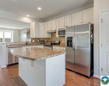 10 White Rose Lane - Photo Thumbnail 20