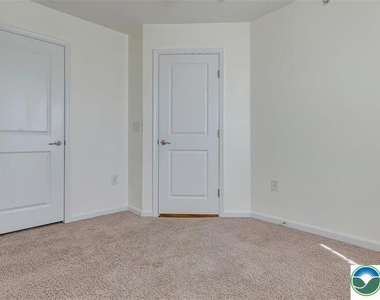 10 White Rose Lane - Photo Thumbnail 31