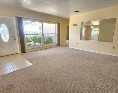 309 Park Boulevard N - Photo Thumbnail 27