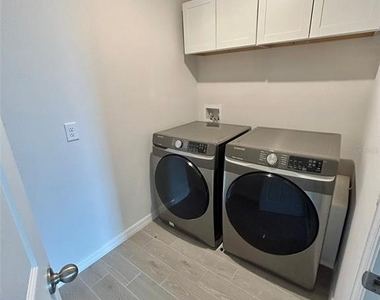 144 Towns Circle - Photo Thumbnail 21