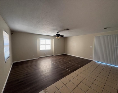 3122 Julia Court - Photo Thumbnail 7