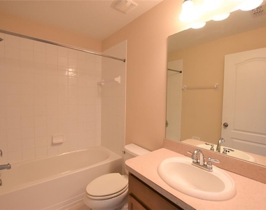 4116 Winding Vine Drive - Photo Thumbnail 8
