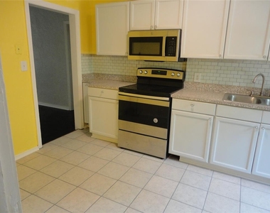 1334 Ne 1st Avenue - Photo Thumbnail 6