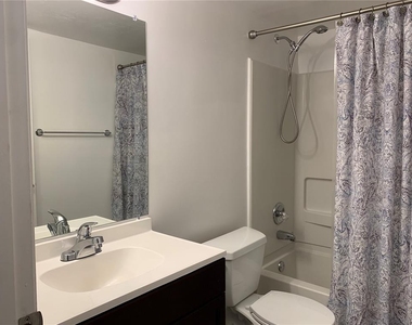 5754 Sw 8th Place - Photo Thumbnail 22