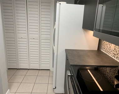 5754 Sw 8th Place - Photo Thumbnail 3