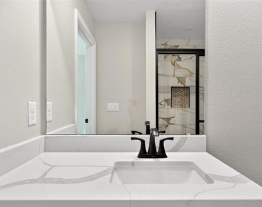 32635 Vista Avenue - Photo Thumbnail 14