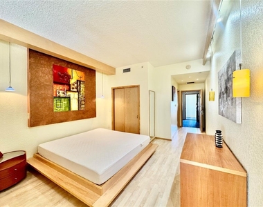 101 Palm Harbor Parkway - Photo Thumbnail 5