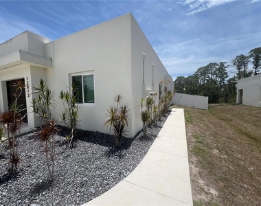 12073 Henley Avenue - Photo Thumbnail 2