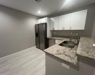 12073 Henley Avenue - Photo Thumbnail 12