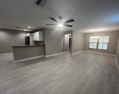 12073 Henley Avenue - Photo Thumbnail 6