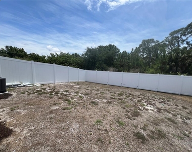 12073 Henley Avenue - Photo Thumbnail 34