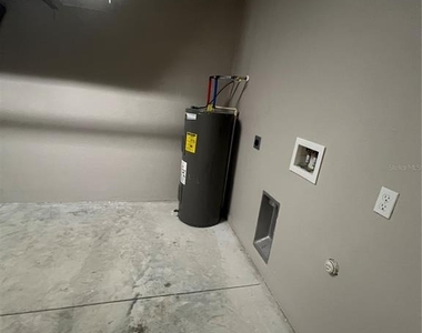 12073 Henley Avenue - Photo Thumbnail 30