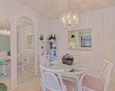 144 Pinehurst Drive - Photo Thumbnail 7