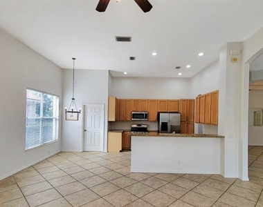 6836 Bay Hill Drive - Photo Thumbnail 8