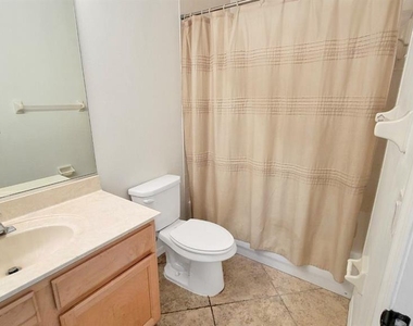 6836 Bay Hill Drive - Photo Thumbnail 16
