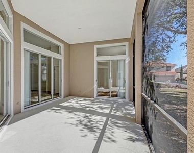 6836 Bay Hill Drive - Photo Thumbnail 17
