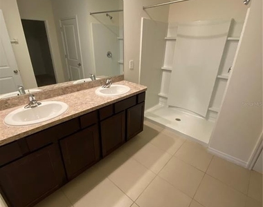 17220 Harvest Moon Way - Photo Thumbnail 6