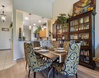 819 Fairwaycove Lane - Photo Thumbnail 24