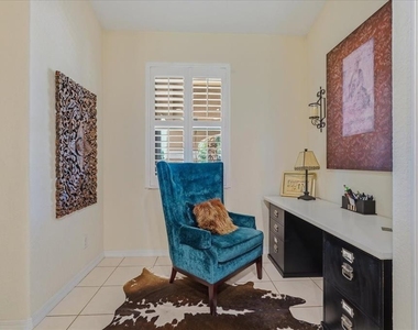 819 Fairwaycove Lane - Photo Thumbnail 20