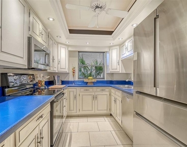 1355 S Portofino Drive - Photo Thumbnail 30