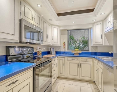 1355 S Portofino Drive - Photo Thumbnail 32
