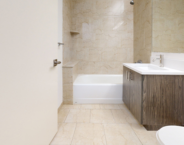 10 Hanover Square - Photo Thumbnail 6