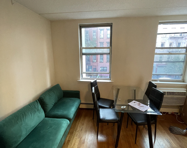 217 E Street - Photo Thumbnail 3