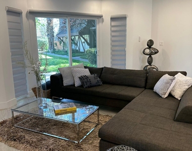350 Thunderbird Drive - Photo Thumbnail 15