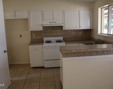 10452 Persephone Drive - Photo Thumbnail 5