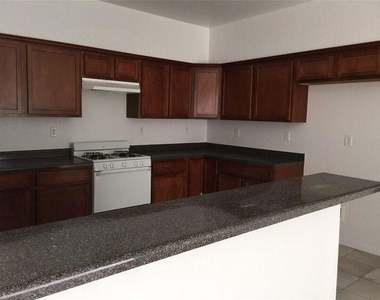 8940 Herbert Street - Photo Thumbnail 2